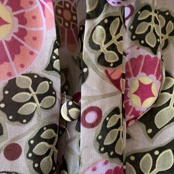 Modcloth retro 1960s floral sheer blouse with bow - Picture 5 of 7